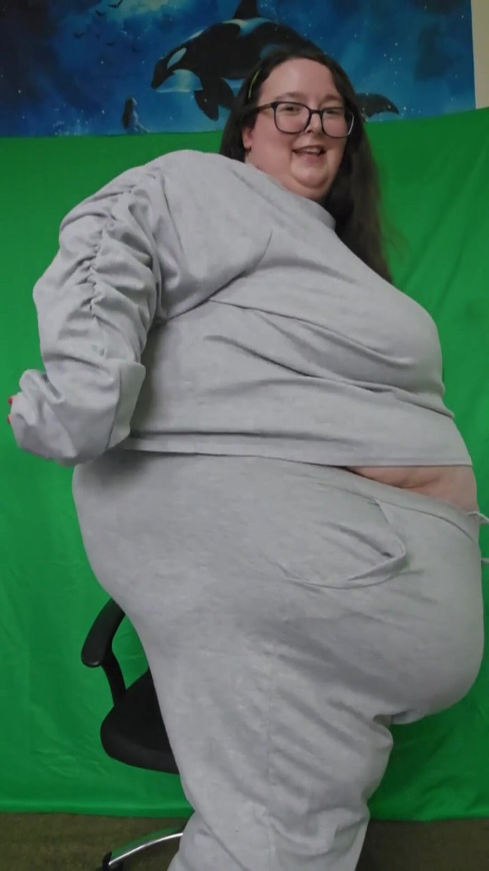 SSBBWLadyBrads: Fat SSBBW Goddess Clothes Try on