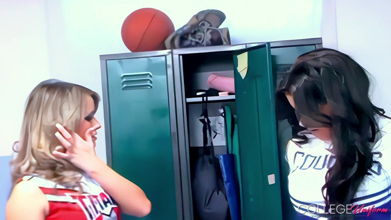 College Uniform: Animadoras Con Candice Collyer, Fiona G