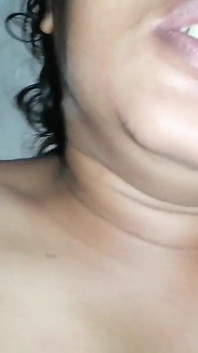 Une femme de ménage indienne, partie 4, vient secrètement baiser avec son maître