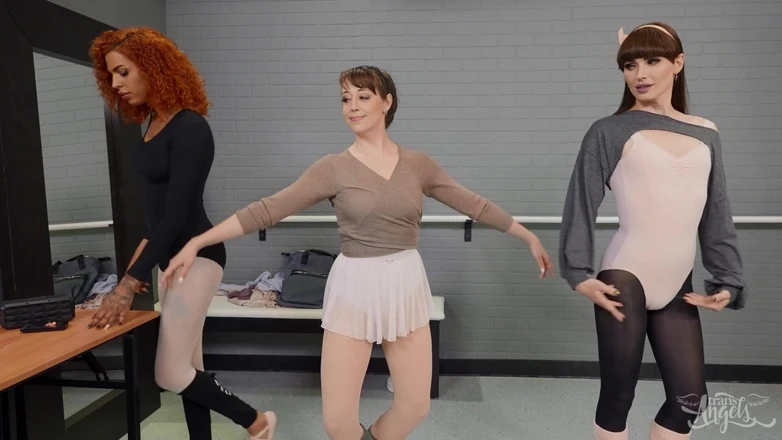 Trans Angels: Transangels - dansar smutsig - Jenna Noelle, Natalie Mars, Rubi Maxim
