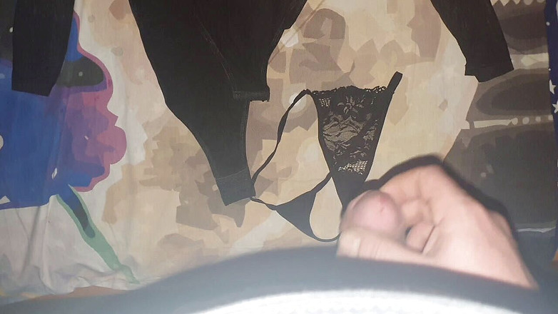 Doryanstudio: 在她不知情的情况下