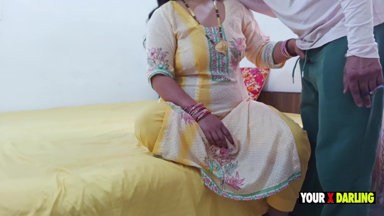 Jony Darling: Soție futută de fostul prieten în fața soțului ei încornorat