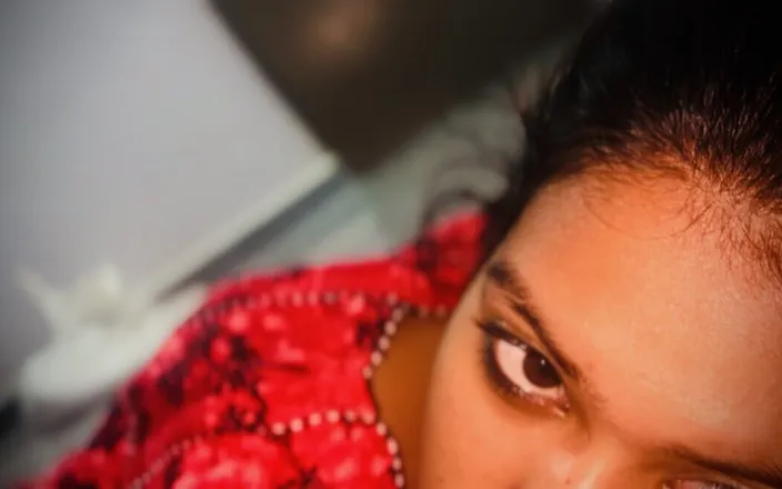 Mary V: Tamil Young House Wife Very Nice Voice Big Natural Nipples...