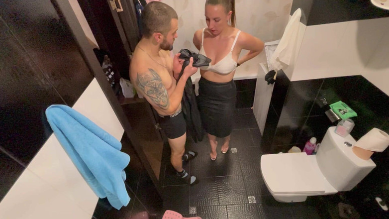 Hottie goddess: Фантазійне домінування мачухи