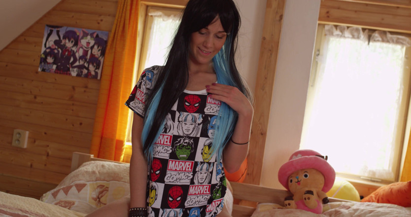 Peaches and Bananas: Alexis Crystal - футболка Marvel соло