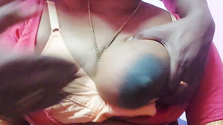 Desi Mohini: 인도 소년과 섹스하는 빨간 치마 핫한 인도 밀프