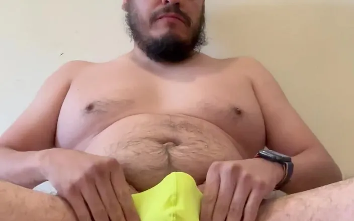 Real sexy man: Bear daddy masturbation