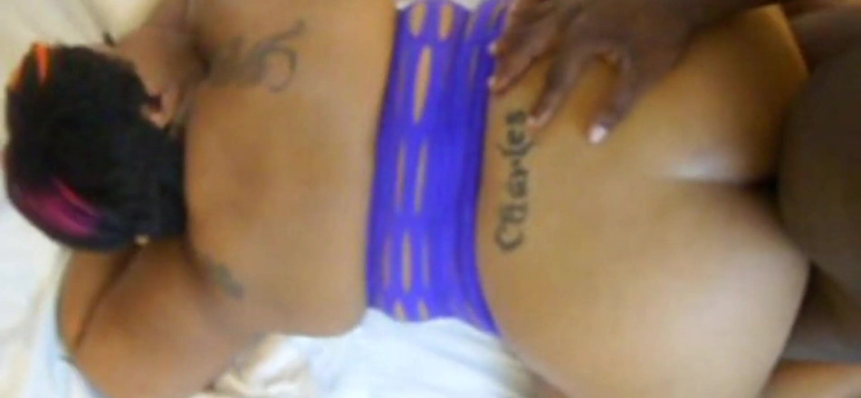 Porn Rap Star: Ela sabe como trabalhar um pau
