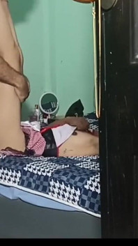 meri sauteli mammi mujhe uksaati hai aur jab main use chod raha hota hoon to mera aata hai.