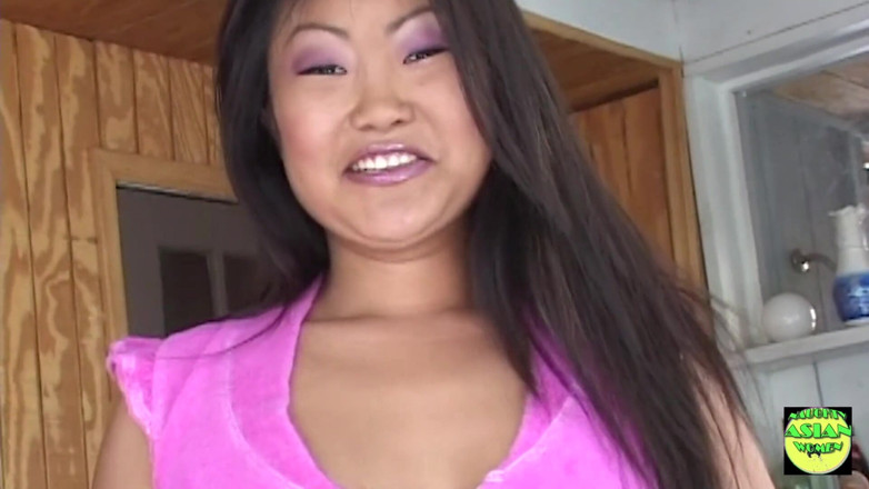 Naughty Asian Women: Halsfick und ihr asiatisches arschloch geleckt haben, brachte Lucy Lee...