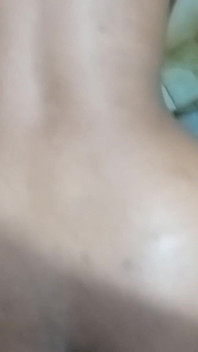 Hintli kız banyo yapıyor eğlenceli yaraklı domaltmalı sikiş desi sakso