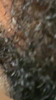 Léchage de chatte en mangeant la chatte de ma femme sexy jusqu’à ce qu’elle mouille trop
