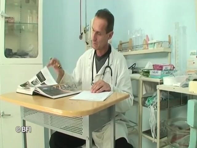 Experienced Men in Control: Доктор любит секс