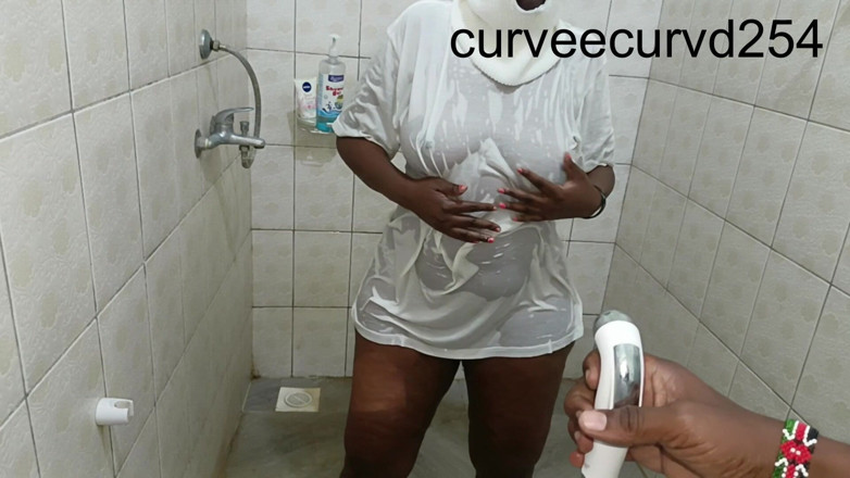 Curveecurvd254: We Got Wet Twerked Sucked and Fucked: Bathroom Romance