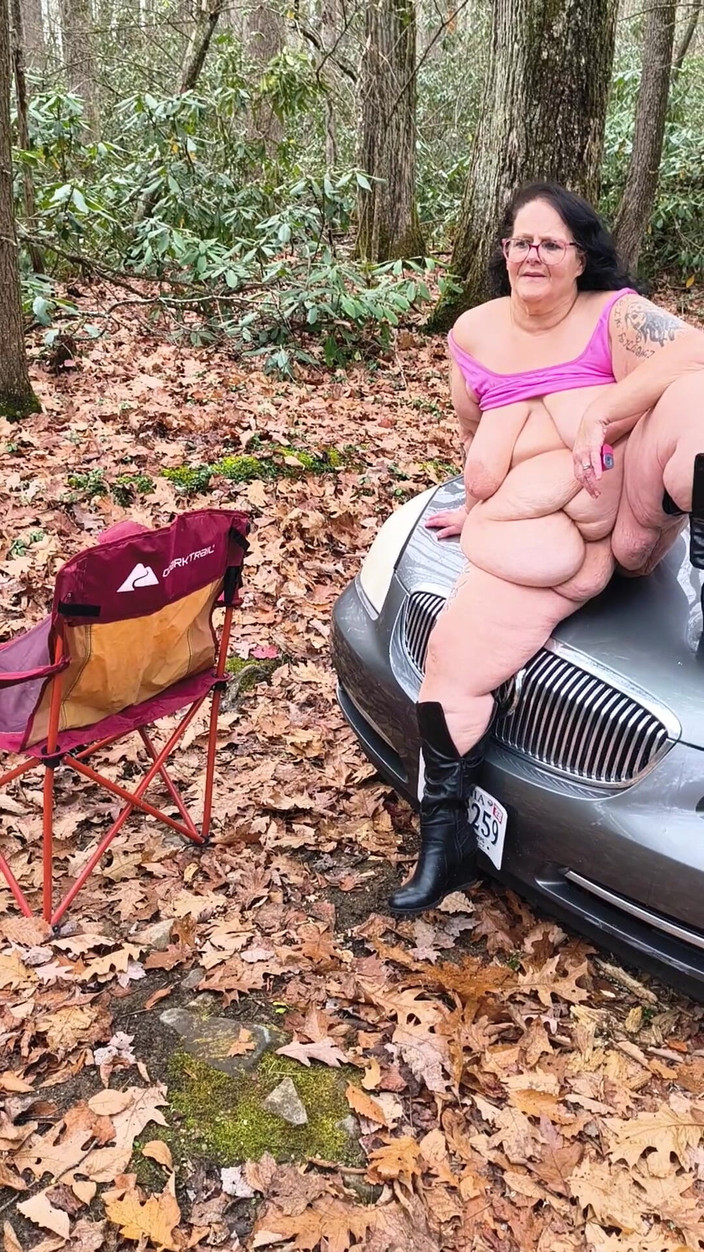 HerculesnVENUS: Sul squirta sulla strada non importa chi guarda mentre va...