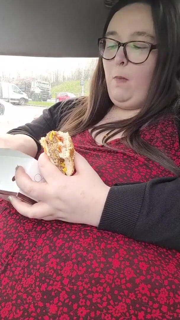 SSBBWLadyBrads: Sevgi için daha fazla doldurma
