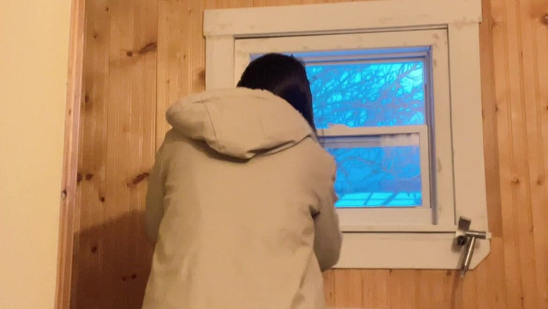 sweethanajapanese: Hana Zit Op Het Toilet, Maak Haar Harige Poesje Schoon