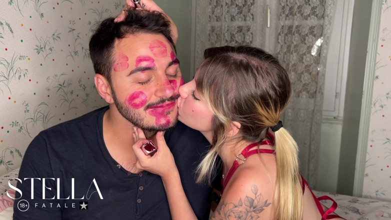 Stellafatale: Non stop rtěnka mu líbá po celé tváři