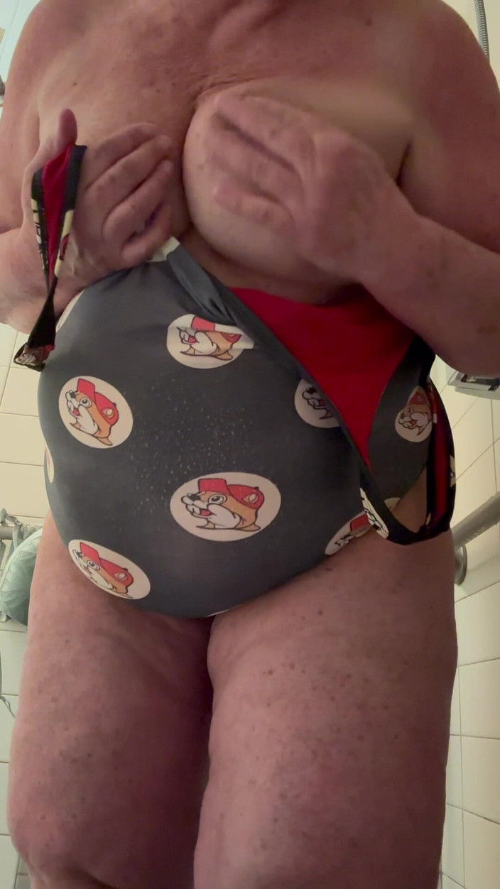 Big Ass 4 U: Tham gia cùng tôi trong phòng tắm ướt gợi cảm của...