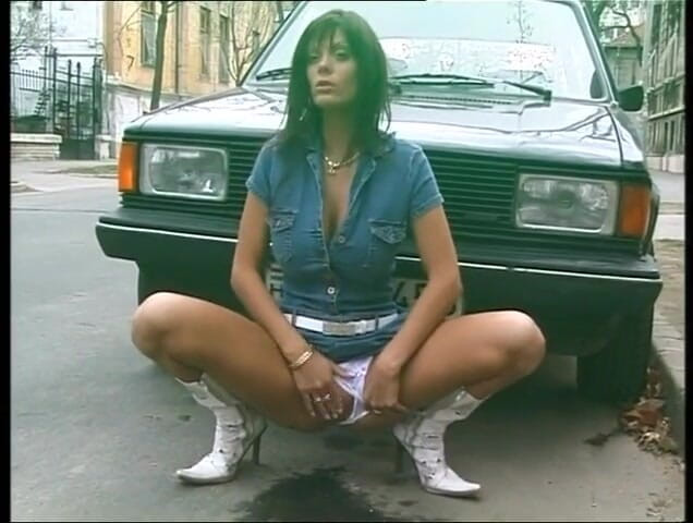 All about pee: Solo pee girls - Doris Dayan - I will piss a lot...