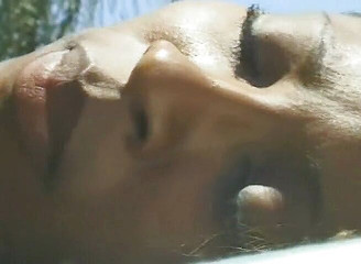 Black Jass: Una puttana nera ed il suo padrone scopano in piscina