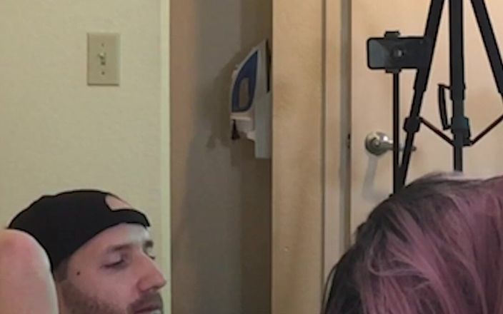 Jake Grand the man: Goth Sissy Jade Madison Deepthroating Dick - Kompilace 9