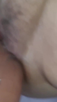 Memek sempit adik tiriku suka banget di-anal pagi-pagi.