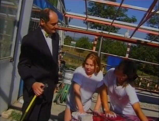 Lucky Cooch: Brunette teens interviewed while car washing
