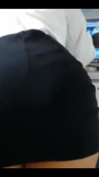 Puta sexydea masturbándose en la webcam en vivo