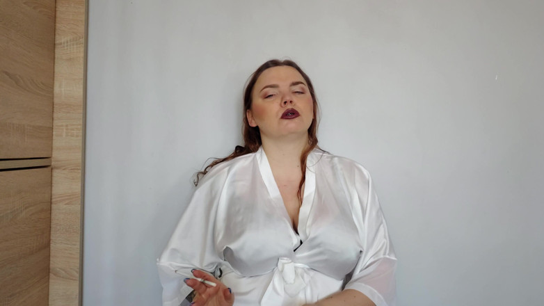 Bastet: Casting. Palenie kandydat na sekretarza robi striptiz i sika na...