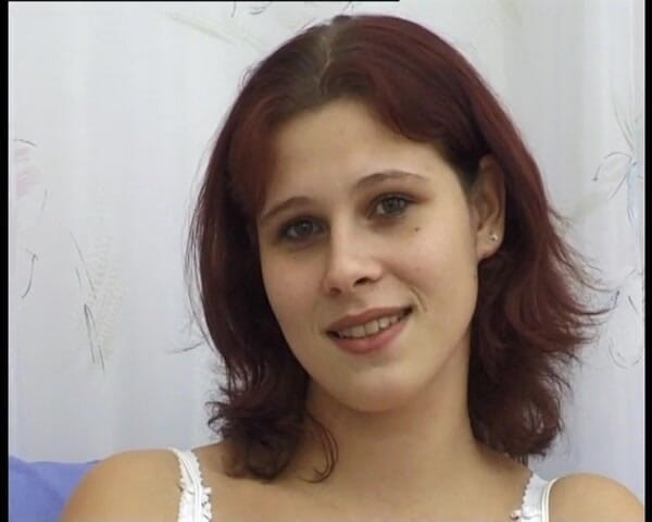 YOUR FIRST PORN: Melanie Hat Heute 2 Mal Orgasmen - Melanie má dnes dvakrát orgasmy,