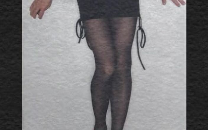Lana Cross: In Pantyhose