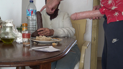 Souzan Halabi: Üvey oğlum bana cinsel hediye olarak Amerika'dan Türkiye'ye büyük dildolar...