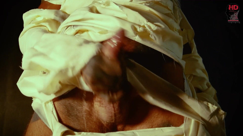 Horror dromexxx: The mummy's cumming...