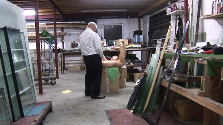 Horny Two really wet MILFs: Ogromna twarz 4 drobna dziewczyna wkręca się w niekończące się sposoby