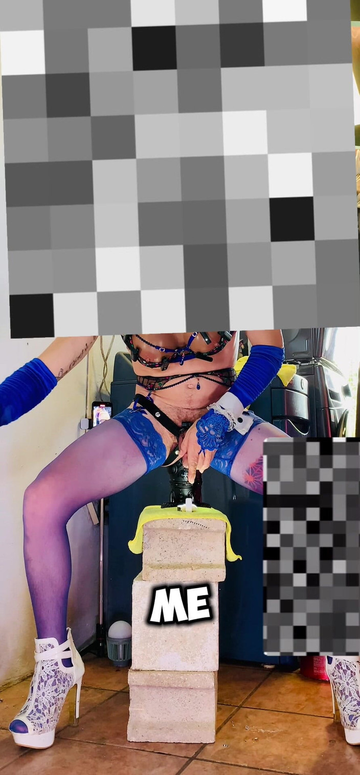 Benito414: Transsexuală excitată cu țâțe mari din silicon este futută în cur afară