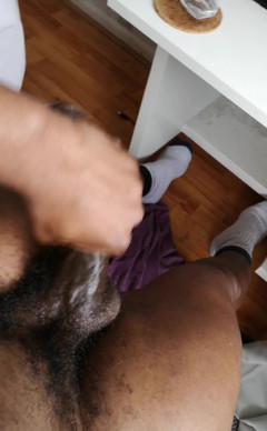 Amadeus: 大射精。每周二和周六都会有新的视频。中间有照片