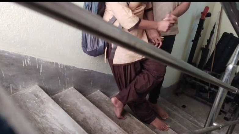 Fantacycutting: 有人拍摄了一个女大学生在大学与男友发生性关系的视频，并传播开来