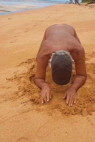 Ladysilvas: Ladysilva schwul am strand heißer arsch