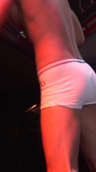 Exclusive video bareback: latihan seks anal di atas panggung supaya bisa tari striptis