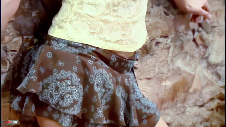 MMM100: Barbara-nux la giovane mora arrapata barbara nux si fa uno...