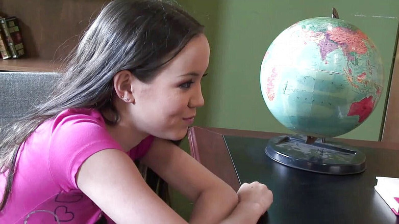 Teens X: Сексуальная тинка в колледже