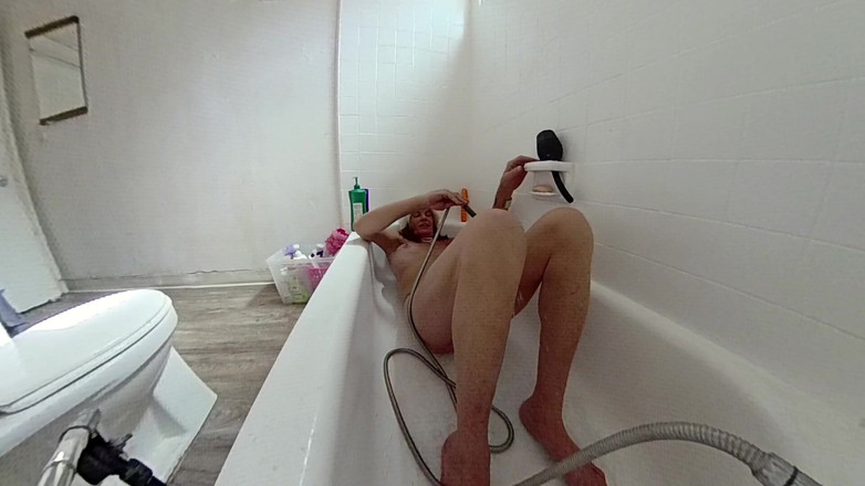 Lizzy Yum: Lizzy Yum Sd Jun 2025 Melancap Melancap, Mandi, Amatur Pinggiran