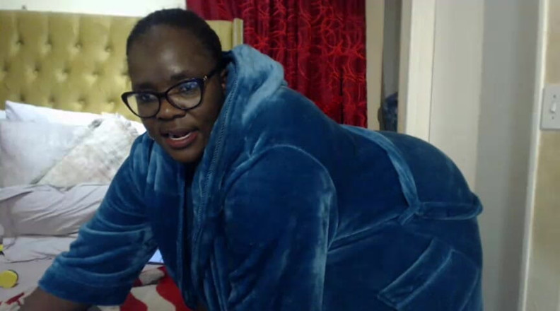 Legendary Booty Overdose: Horny SSBBW Masturbating and Having Breakfast in Bed