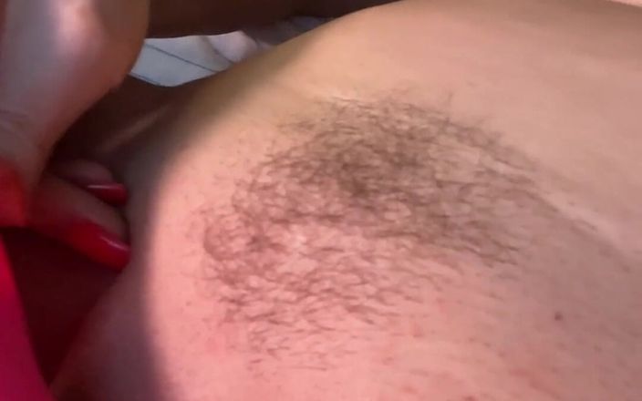 Avril Showers: Saya suka memancut mani di sini selebihnya akan dihantar ke...