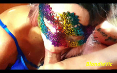 BlondieVic: 오럴과 정액의 토요일 오후