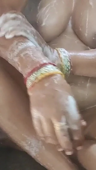 Anita yadav: Use Me