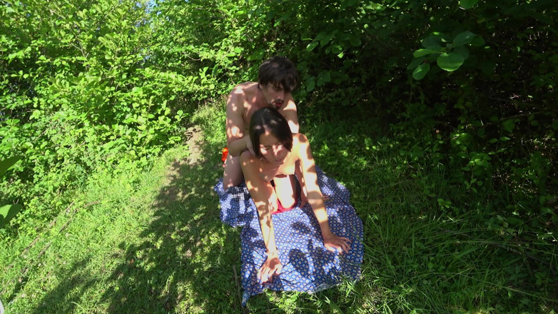 GoldTeachers: Dobré šukání na přírodě v paprscích slunce