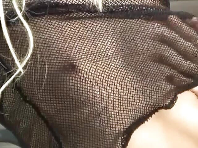 Videos Francaises: Štíhlá francouzská teenagerka dostává teplé sperma na její malé kozy