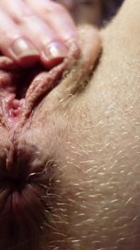Closeup Pussy Play and Slapping